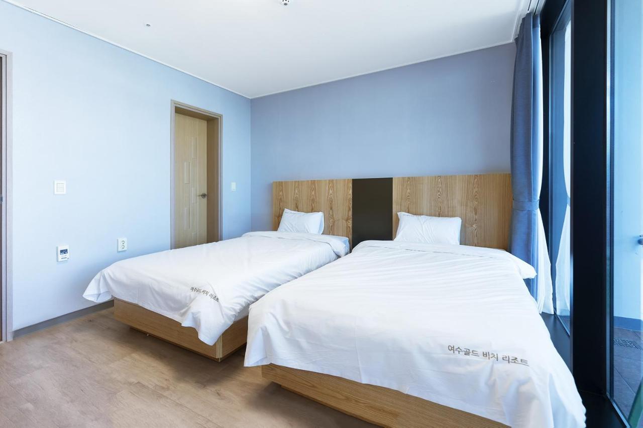 Gold Beach Resort Йосу Экстерьер фото